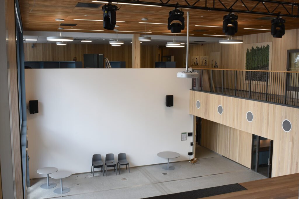 Tekst og foto frilansjournalist Inger A Merkesdal i Informasjonshuset